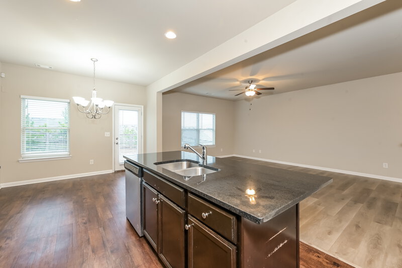 2,035/Mo, 133 Fern Walk Lawrenceville, GA 30045 Kitchen View 2