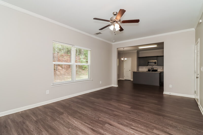 2,150/Mo, 412 Fieldcrest Drive Dallas, GA 30132 Living Room View 2