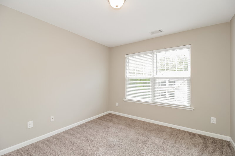 2,140/Mo, 386 Fieldcrest Dr Dallas, GA 30132 Bedroom View 2