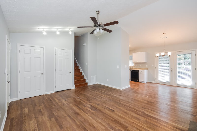 1,875/Mo, 381 Canterbury Ln Lawrenceville, GA 30046 Living Room View 2