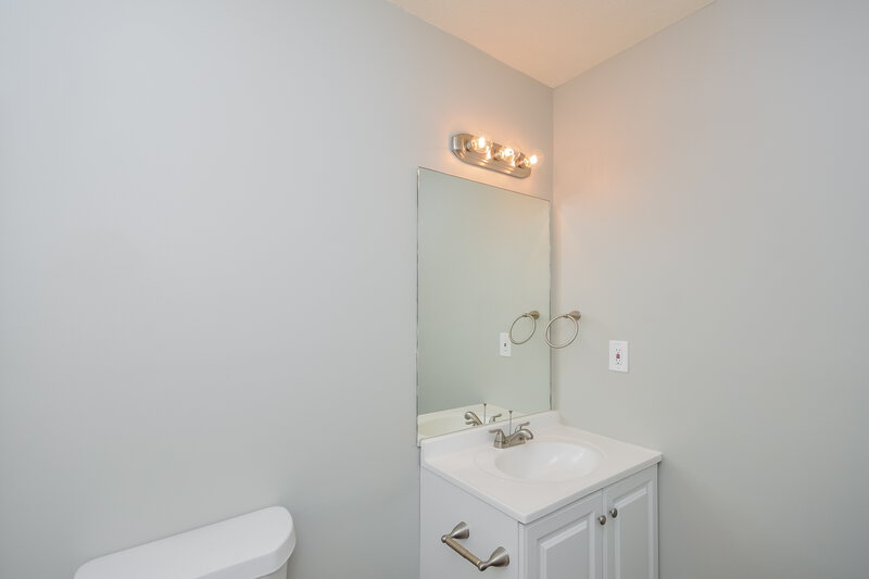 1,875/Mo, 381 Canterbury Ln Lawrenceville, GA 30046 Bathroom View