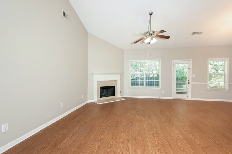1,640/Mo, 714 Patriots Point Street Locust Grove, GA 30248 Living Room View 2