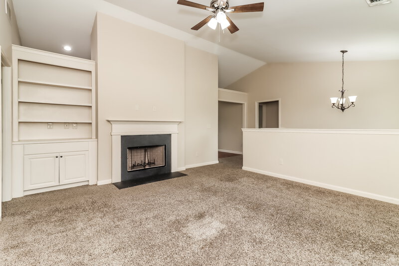 2,300/Mo, 202 Comet Court Dallas, GA 30157 Living Room View 2