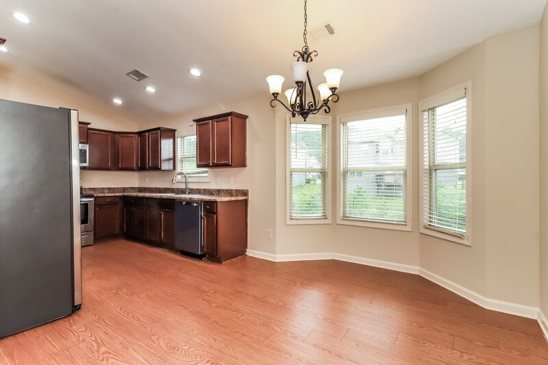2,300/Mo, 202 Comet Court Dallas, GA 30157 Dining Room View