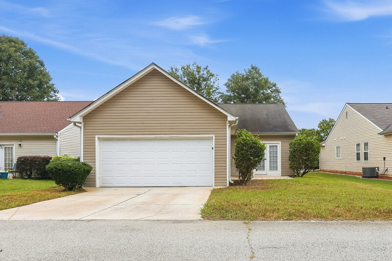 1,840/Mo, 1317 Winwood Drive McDonough, GA 30253 Rear View