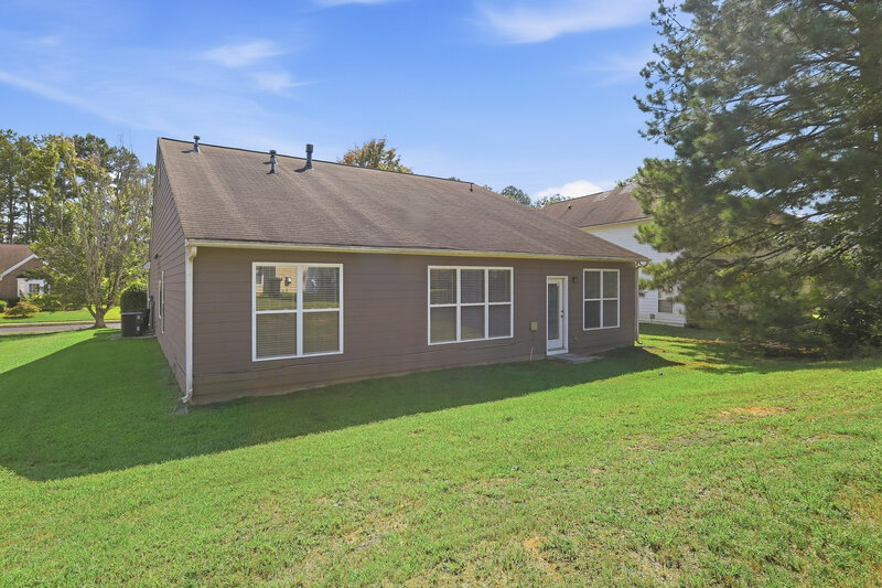 2,050/Mo, 5486 Somer Mill Road Douglasville, GA 30134 Rear View 2