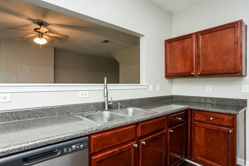 3,040/Mo, 182 Stillwood Dr Newnan, GA 30265 Kitchen View