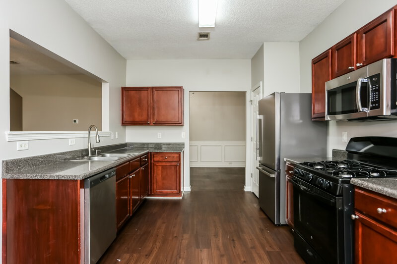 3,040/Mo, 182 Stillwood Dr Newnan, GA 30265 Kitchen View 2