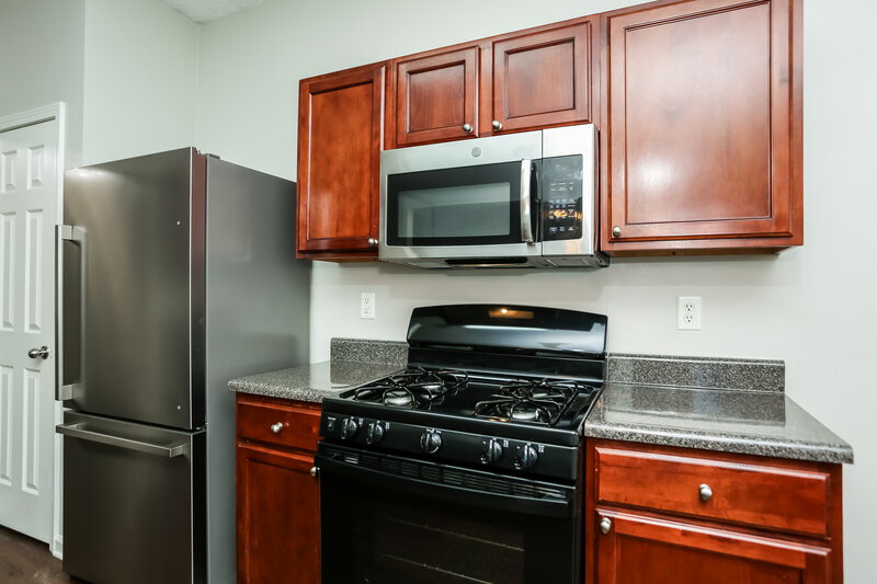 3,040/Mo, 182 Stillwood Dr Newnan, GA 30265 Kitchen View 3