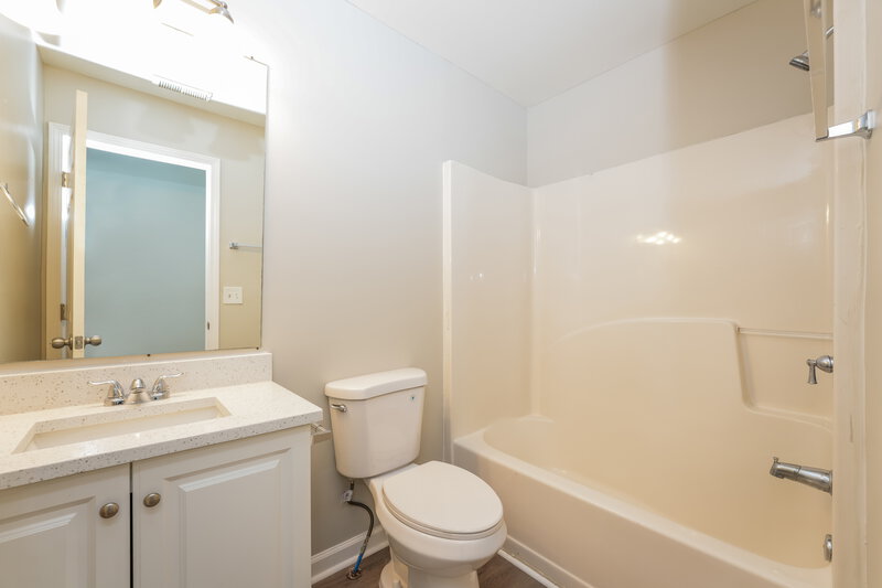 2,405/Mo, 793 Lobdale Falls Dr Lawrenceville, GA 30045 Bathroom View