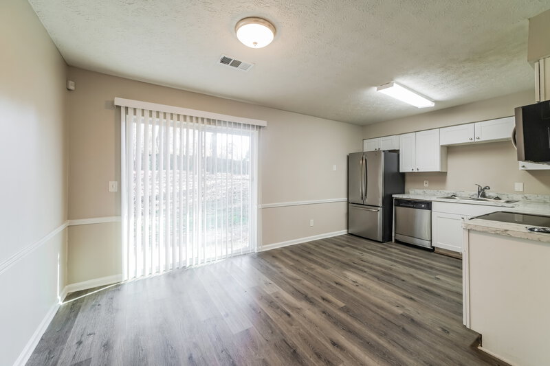 1,785/Mo, 300 Northmeade Dr Peachtree City, GA 30269 Dining Room View