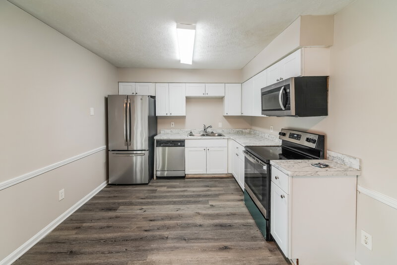 1,785/Mo, 300 Northmeade Dr Peachtree City, GA 30269 Kitchen View