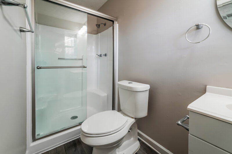 1,785/Mo, 300 Northmeade Dr Peachtree City, GA 30269 Main Bathroom View