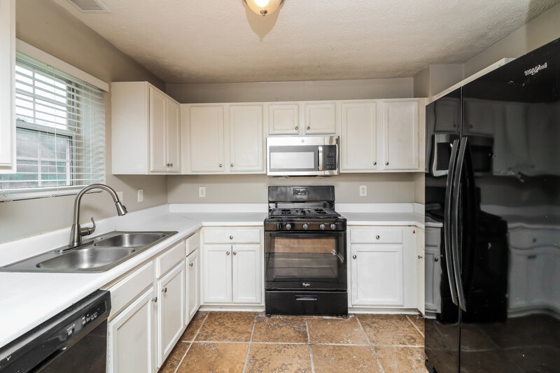 2,180/Mo, 2991 Heather Lake Drive Austell, GA 30106 Kitchen View 2