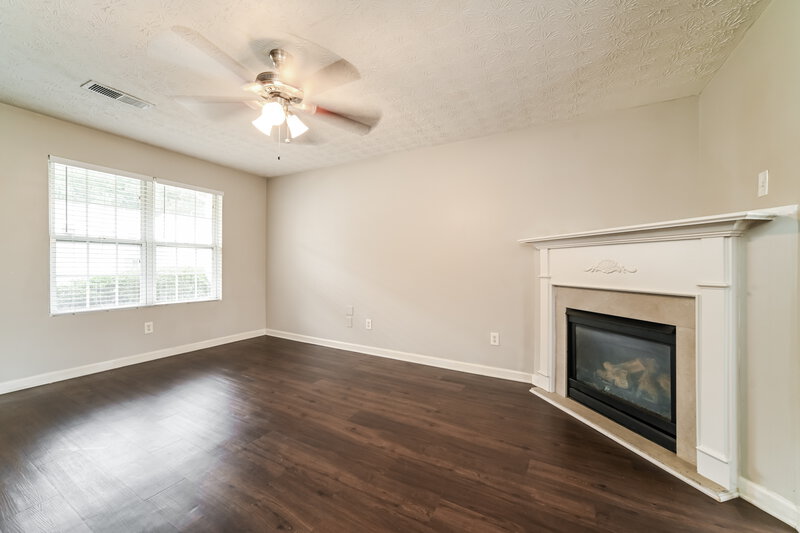2,370/Mo, 5175 Tussahaw Xing McDonough, GA 30252 Living Room View 2