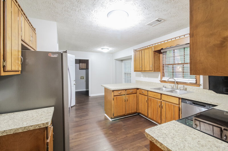 1,735/Mo, 1418 Hillside Pl Conyers, GA 30094 Kitchen View