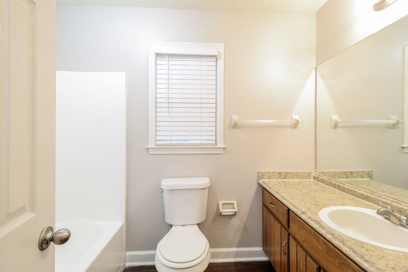 1,735/Mo, 1418 Hillside Pl Conyers, GA 30094 Bathroom View