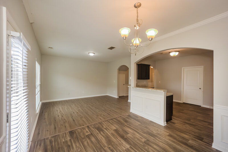 2,100/Mo, 317 Lauren Dr. Fairburn, GA 30213 Dining Room View