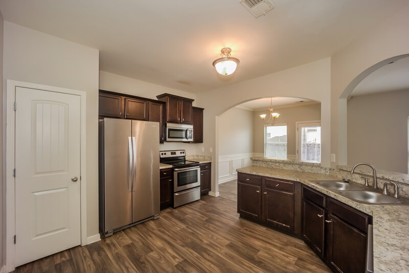 2,100/Mo, 317 Lauren Dr. Fairburn, GA 30213 Kitchen View