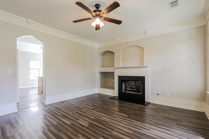 1,775/Mo, 604 Brookwater Drive Stockbridge, GA 30281 Family Room View