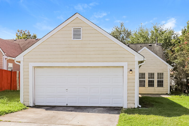 1,775/Mo, 604 Brookwater Drive Stockbridge, GA 30281 Rear View