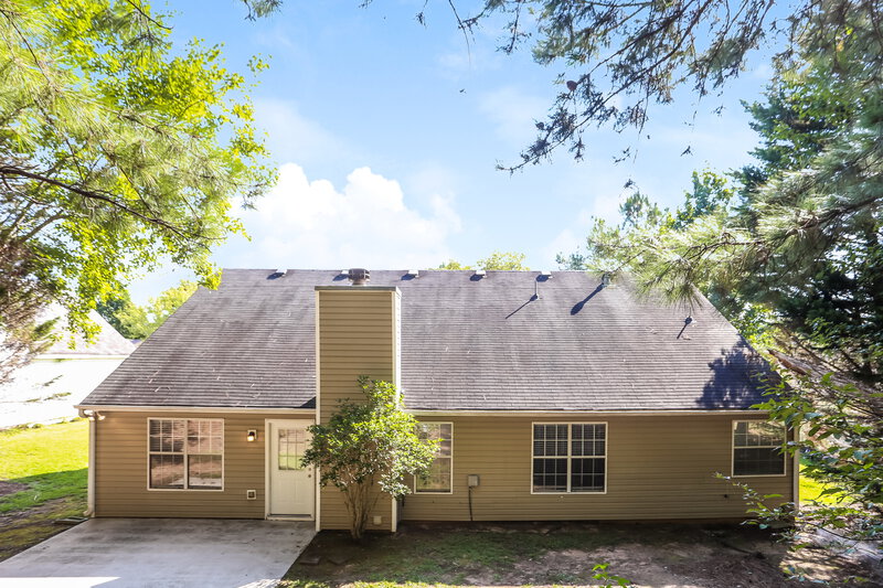 2,230/Mo, 2350 Larpent Court Dacula, GA 30019 Rear View