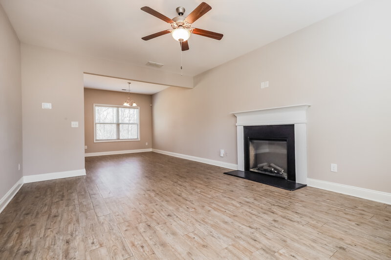 2,075/Mo, 637 Stevens Place McDonough, GA 30252 Living Room View 2