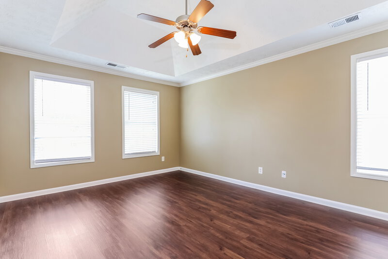 2,280/Mo, 210 Greenland Drive McDonough, GA 30253 Main Bedroom View