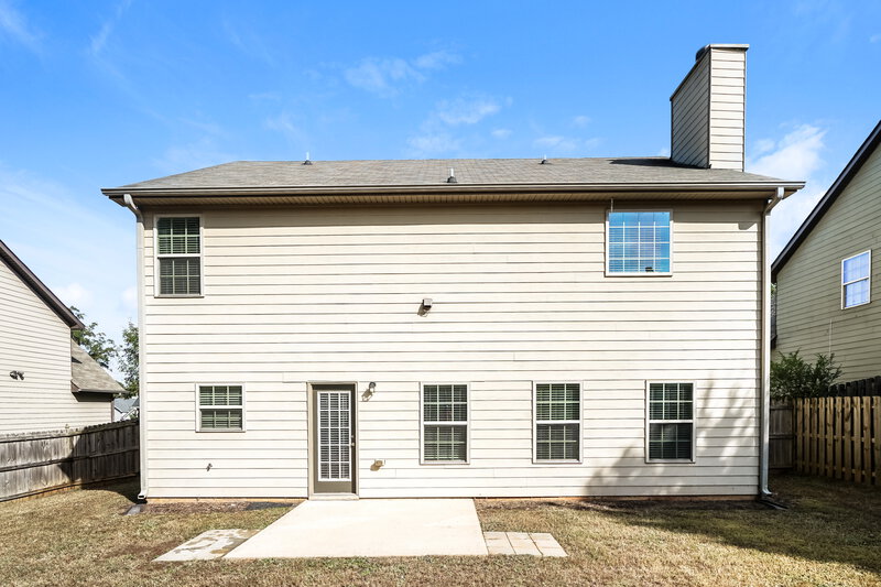 2,360/Mo, 377 Cliffhaven Circle Newnan, GA 30263 Rear View
