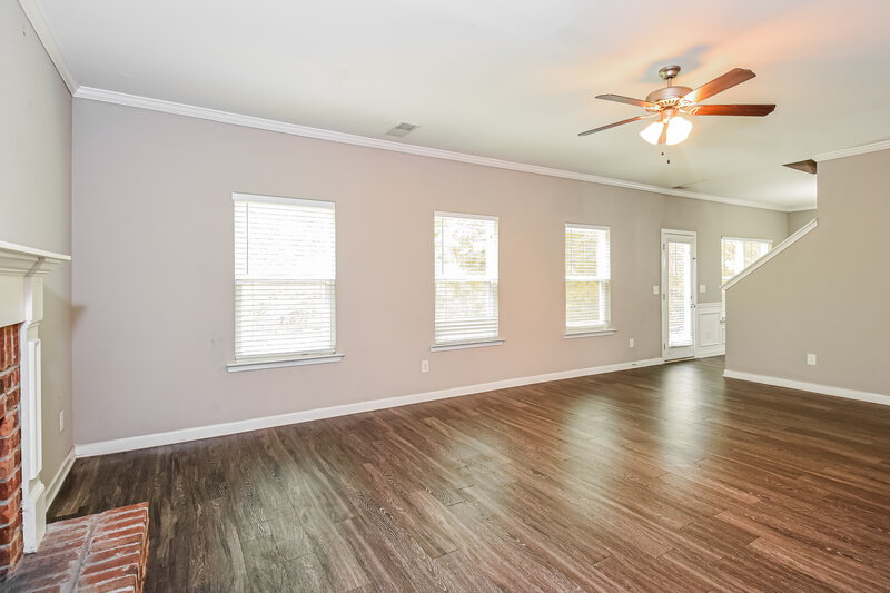 2,160/Mo, 466 Fieldcrest Drive Dallas, GA 30132 Living Room View 2