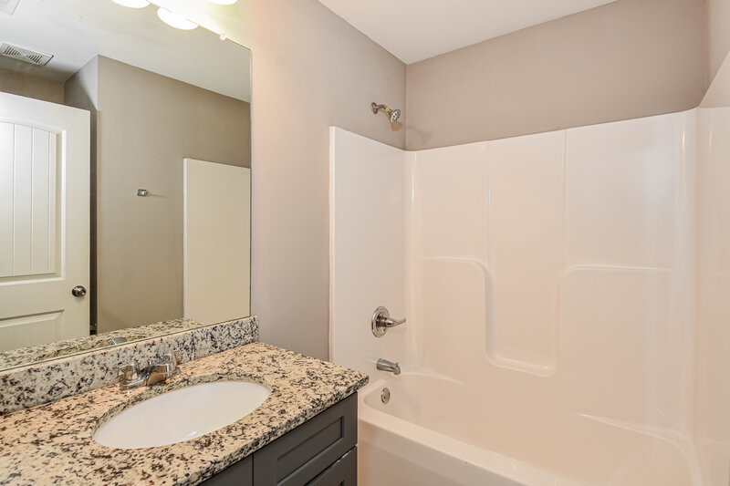 2,160/Mo, 466 Fieldcrest Drive Dallas, GA 30132 Bathroom View