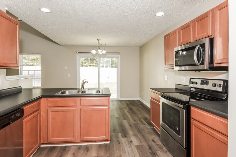 2,080/Mo, 186 Ilex Drive Canton, GA 30114 Kitchen View 2