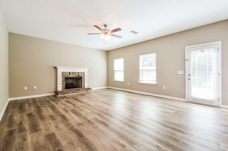 1,900/Mo, 93 Moss Way Cartersville, GA 30120 Misc View