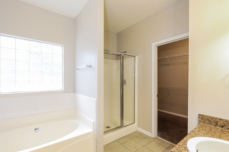 2,175/Mo, 295 Monarch Village Way Stockbridge, GA 30281 Main Bathroom View