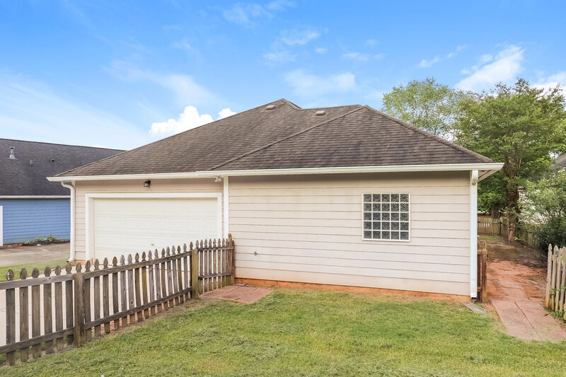 2,175/Mo, 295 Monarch Village Way Stockbridge, GA 30281 Rear View