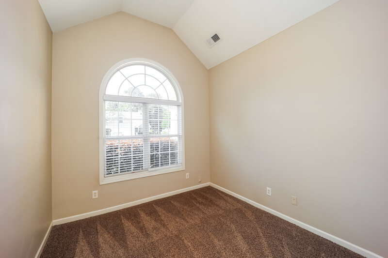 1,910/Mo, 23 Bedford Park Drive Newnan, GA 30263 Bedroom View