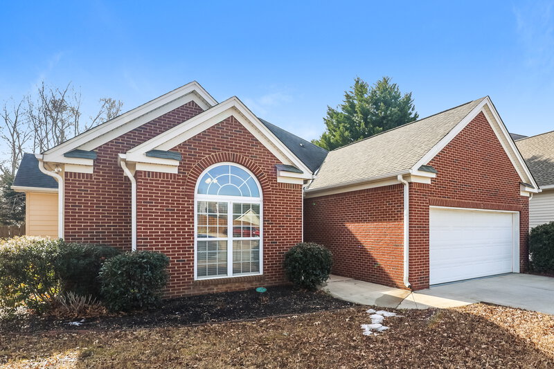 2,060/Mo, 31 Village Park Dr Newnan, GA 30265 Front View