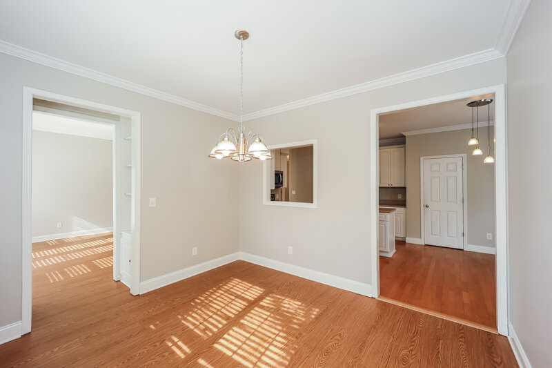 2,060/Mo, 31 Village Park Dr Newnan, GA 30265 Dining Room View 2