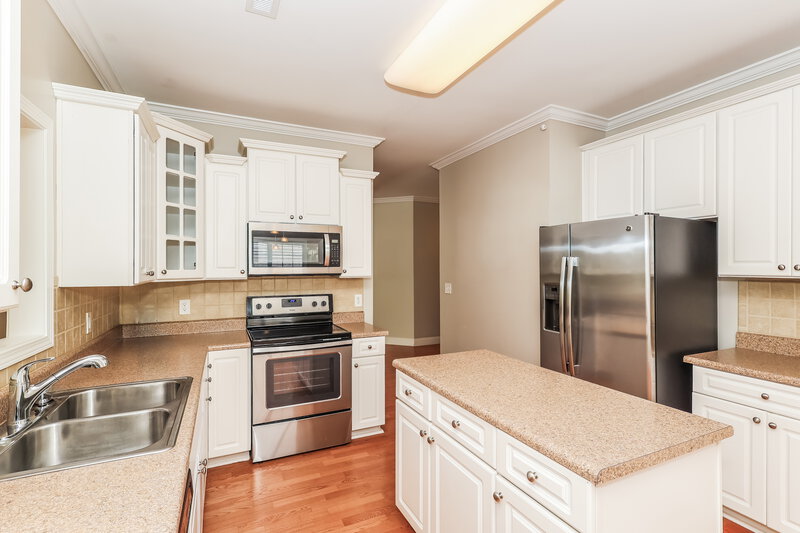 2,085/Mo, 31 Village Park Dr Newnan, GA 30265 Kitchen View