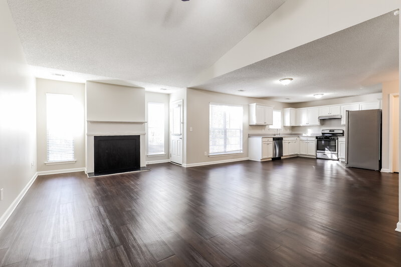 1,680/Mo, 240 Galway Lane Hampton, GA 30228 Living Room View