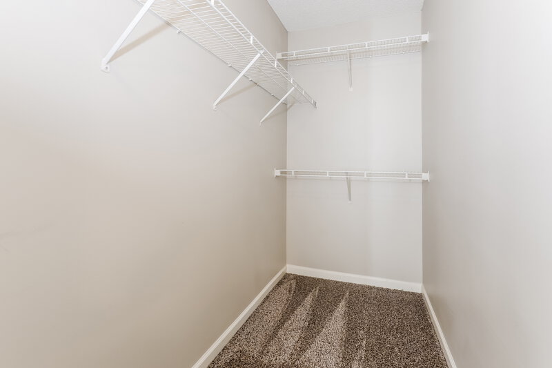 1,680/Mo, 240 Galway Lane Hampton, GA 30228 Walk In Closet View