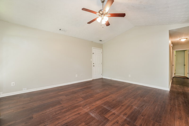 1,830/Mo, 465 Rosehill Drive McDonough, GA 30253 Living Room View