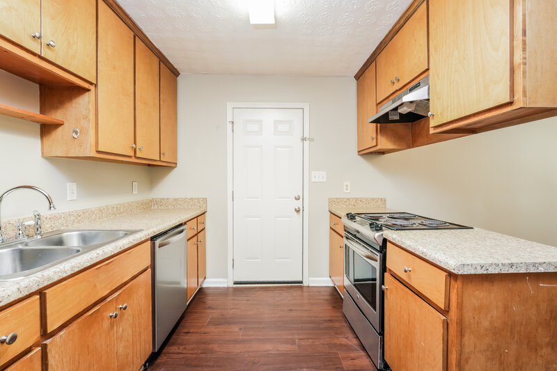 1,830/Mo, 465 Rosehill Drive McDonough, GA 30253 Kitchen View