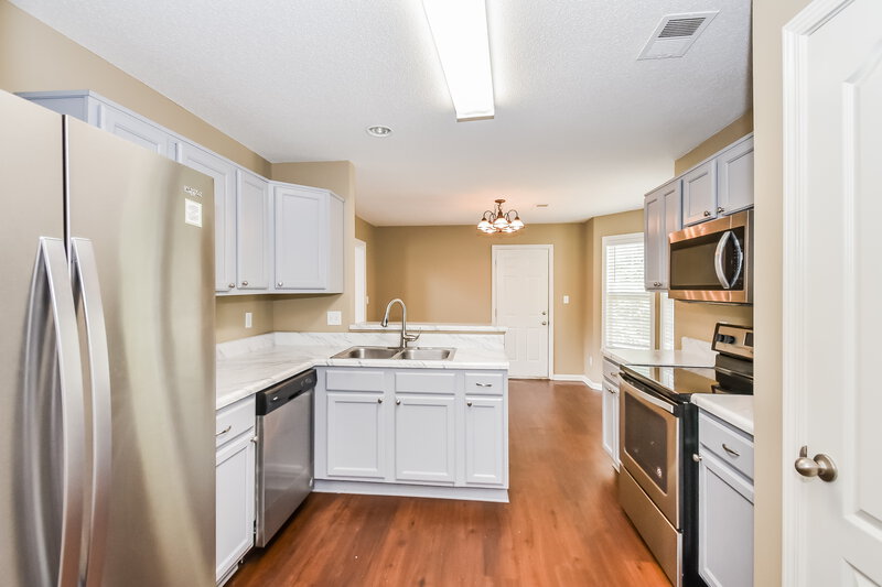 1,790/Mo, 1086 Abington Ct Douglasville, GA 30134 Kitchen View 2
