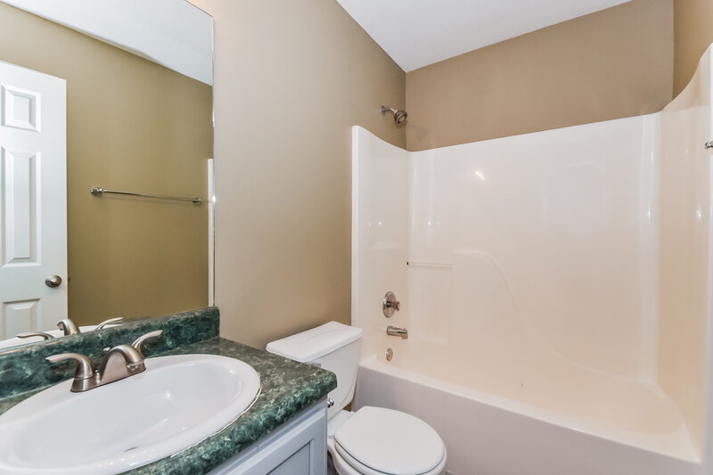 1,790/Mo, 1086 Abington Ct Douglasville, GA 30134 Bathroom View 2