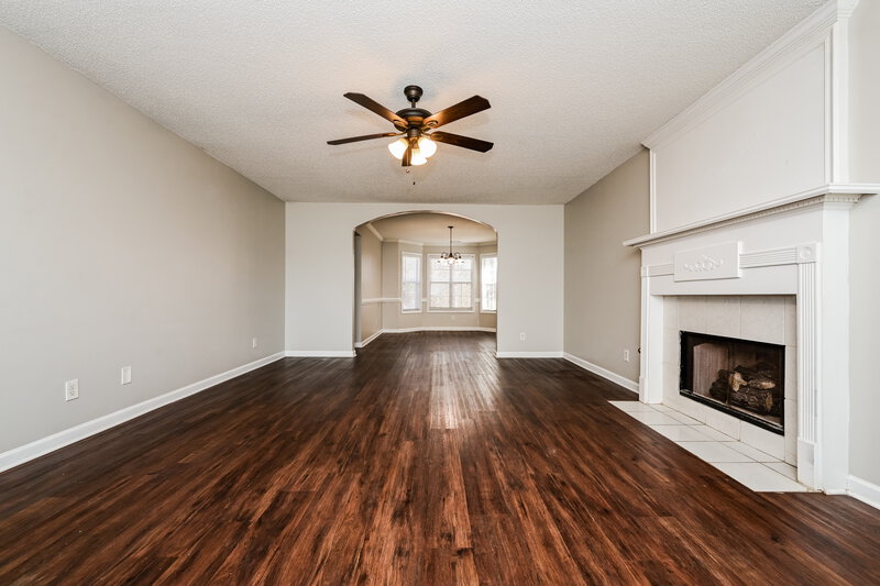 2,275/Mo, 315 Hunters Chase McDonough, GA 30253 Living Room View