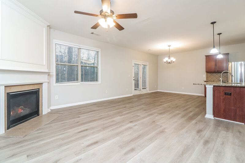 0/Mo, 275 Shaw Dr Acworth, GA 30102 Living Room View