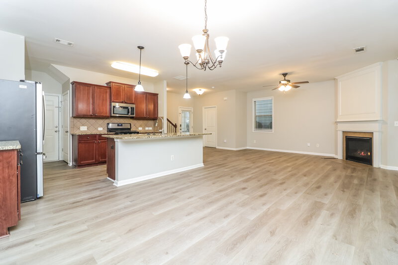 0/Mo, 275 Shaw Dr Acworth, GA 30102 Dining Room View