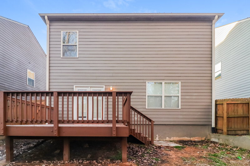 0/Mo, 275 Shaw Dr Acworth, GA 30102 Rear View