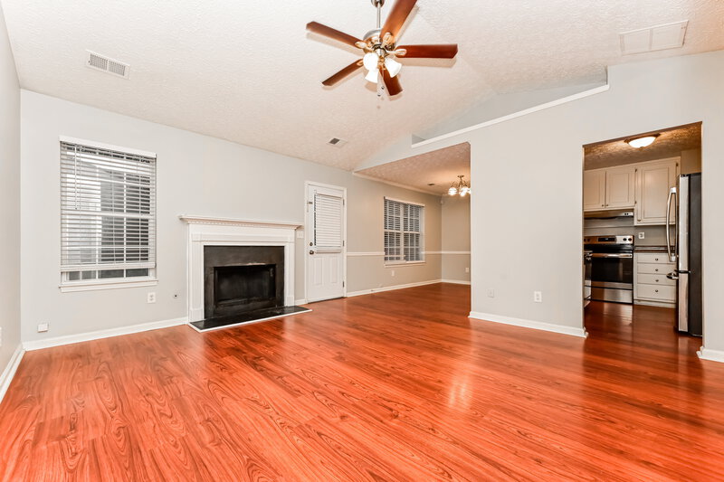 0/Mo, 434 Fairhaven Court Stockbridge, GA 30281 Living Room View